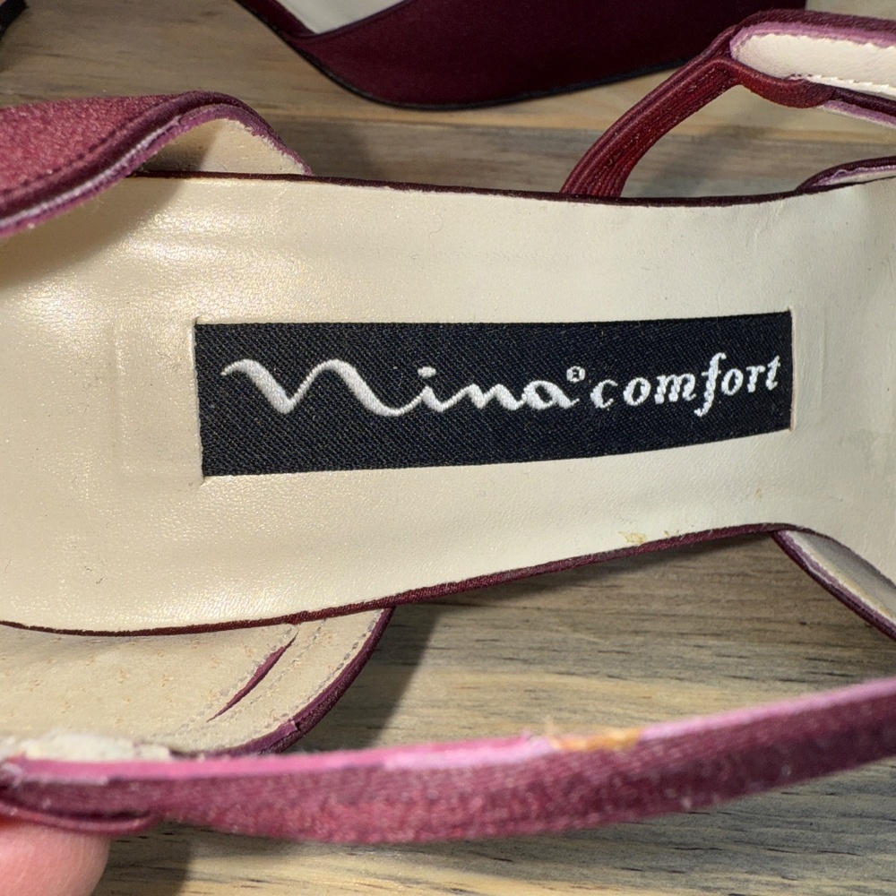 Nina Burgundy Silk Dress Shoe 7 M - Picture 10 of 12